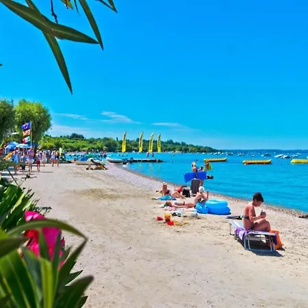 Belvilla By Oyo Sole Del Garda Isei Tatil Evi *