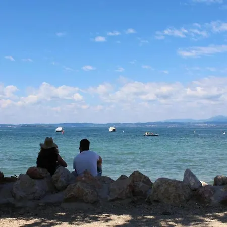 In Near Garda Lazise
