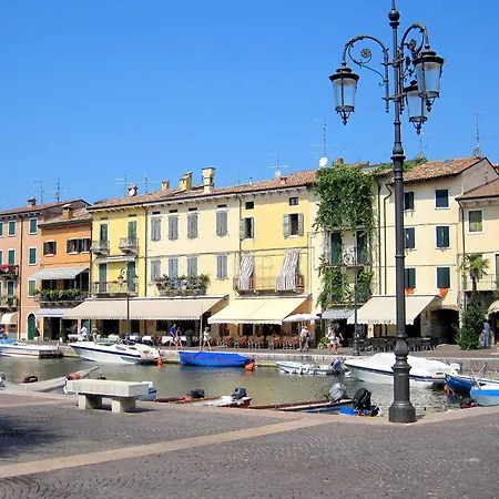 In Near Garda *